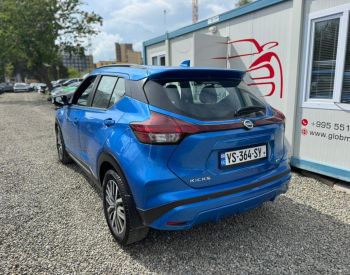 Nissan Kicks 