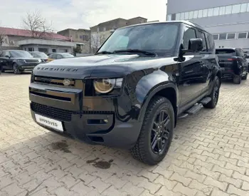 Land Rover Defender 110 