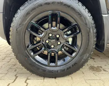 Land Rover Defender 110 