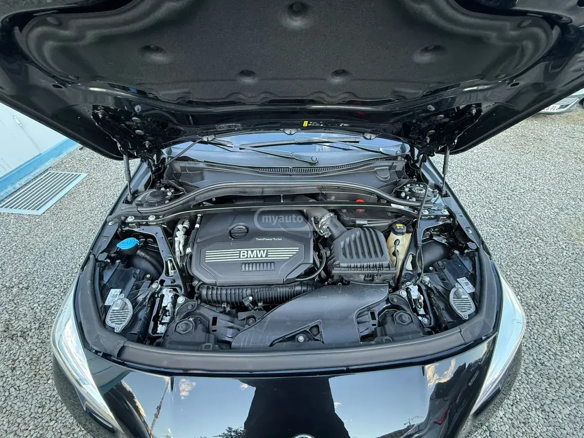 BMW 228 