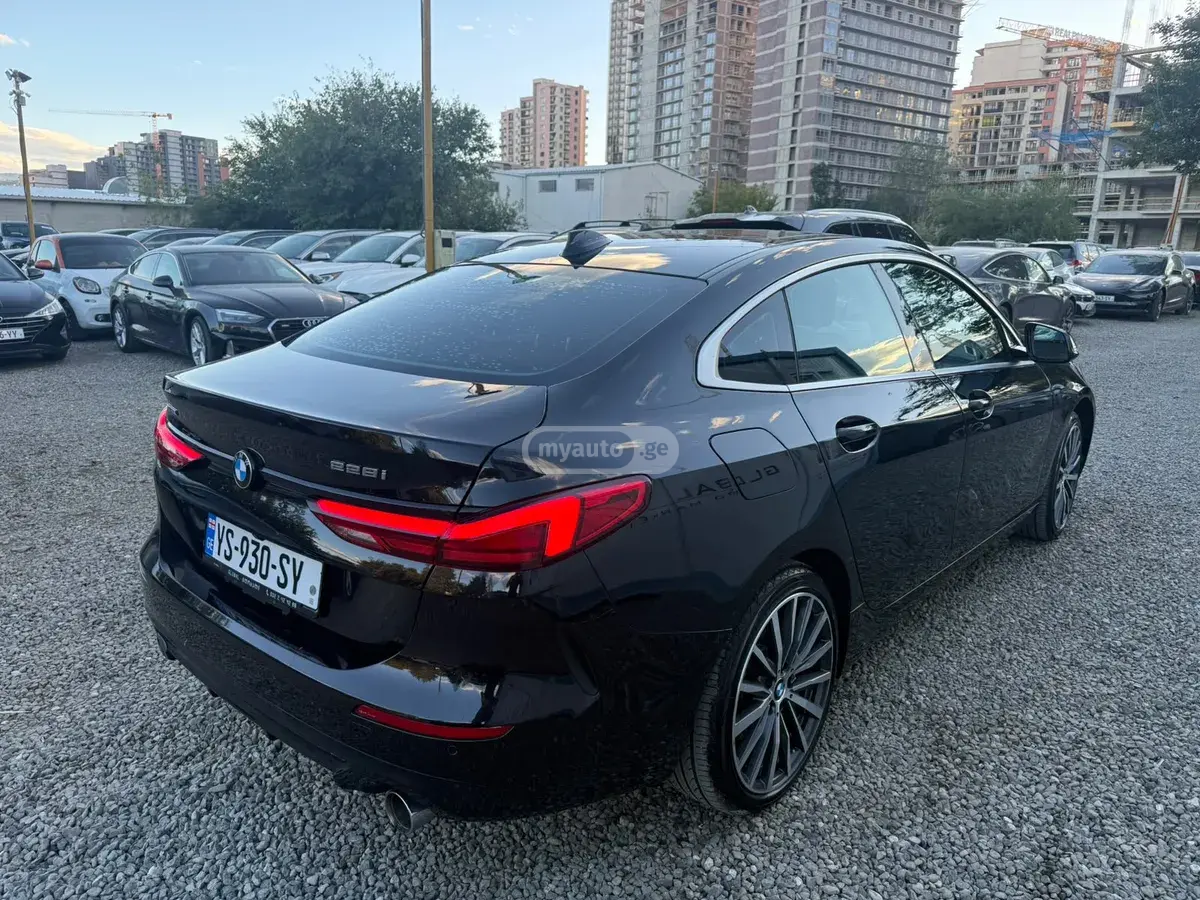 BMW 228 