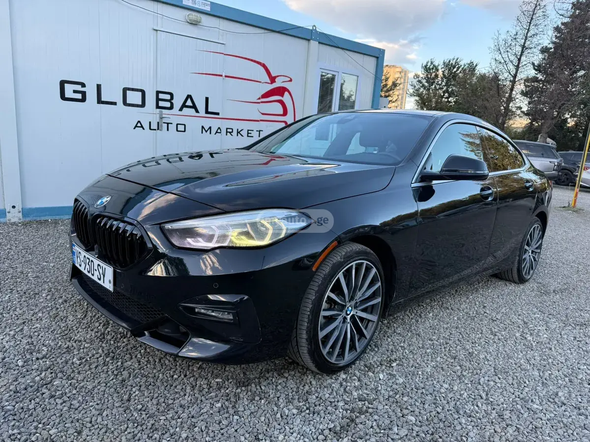 BMW 228 
