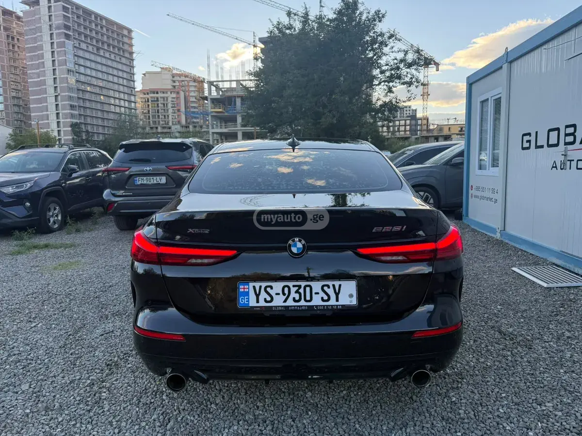 BMW 228 