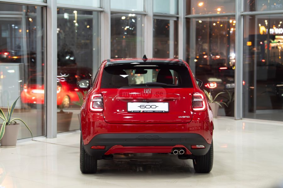 Fiat 600 Hybrid 