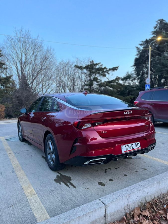 Kia K5