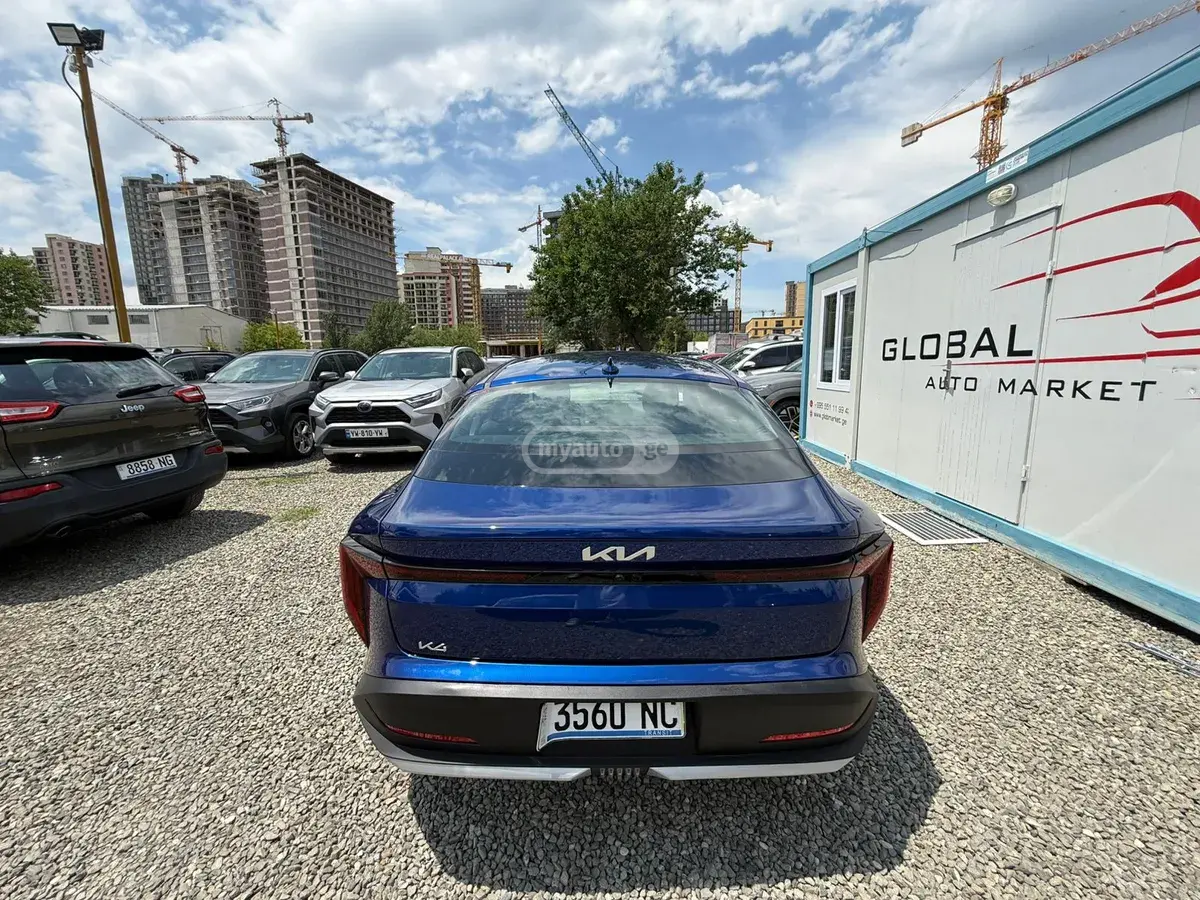 Kia K4