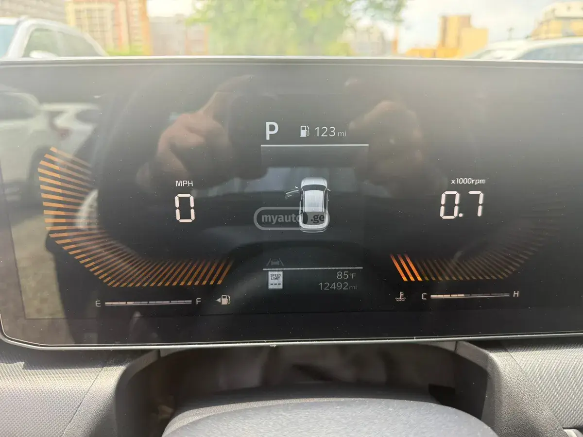 Kia K4