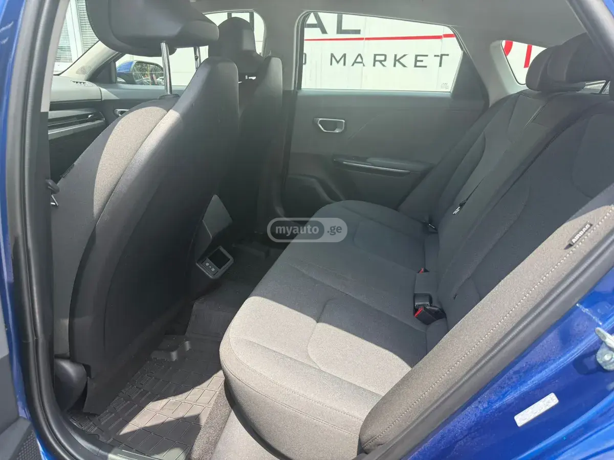 Kia K4