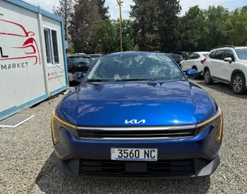 Kia K4 