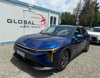 Kia K4 