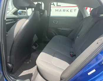 Kia K4 
