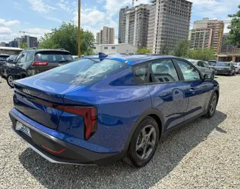 Kia K4 