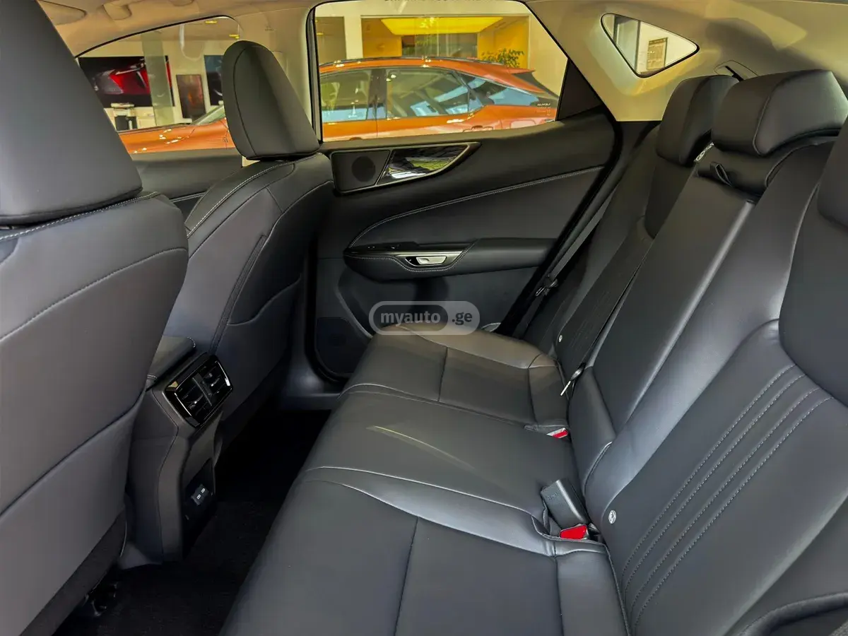 Lexus NX 350 