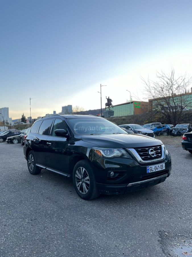 Nissan Pathfinder