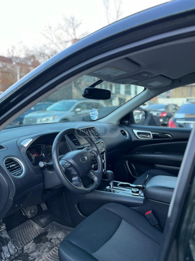 Nissan Pathfinder