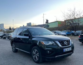 Nissan Pathfinder 