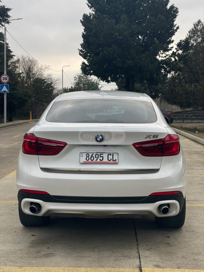 BMW X6