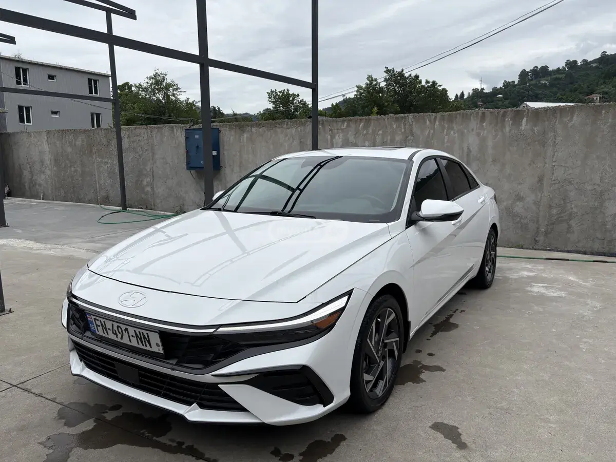 Hyundai Elantra