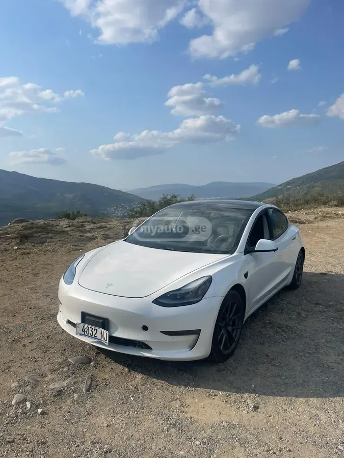 Tesla Model 3, миниатюра 5