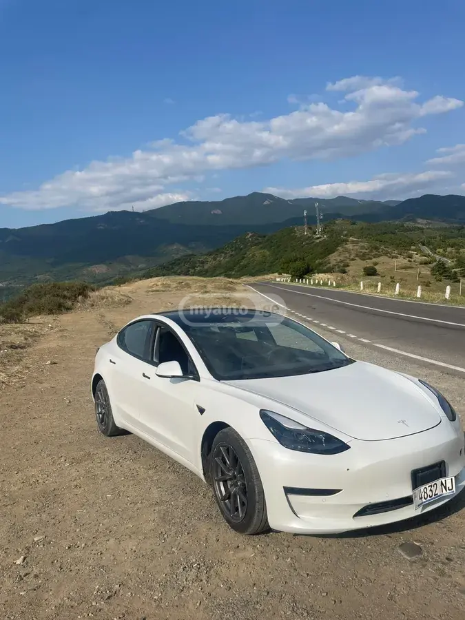 Tesla Model 3, миниатюра 9