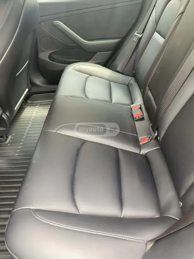 Tesla Model 3, миниатюра 7
