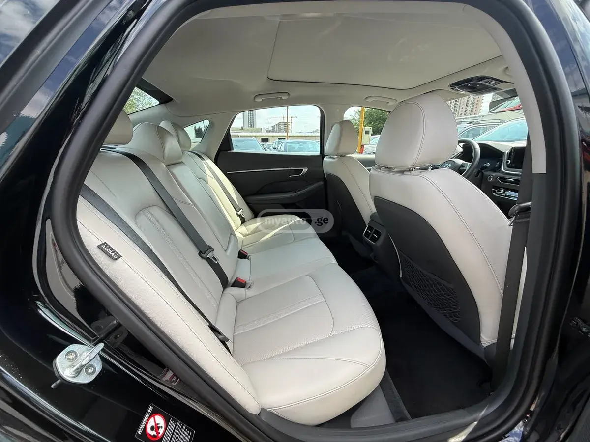 Hyundai Sonata 