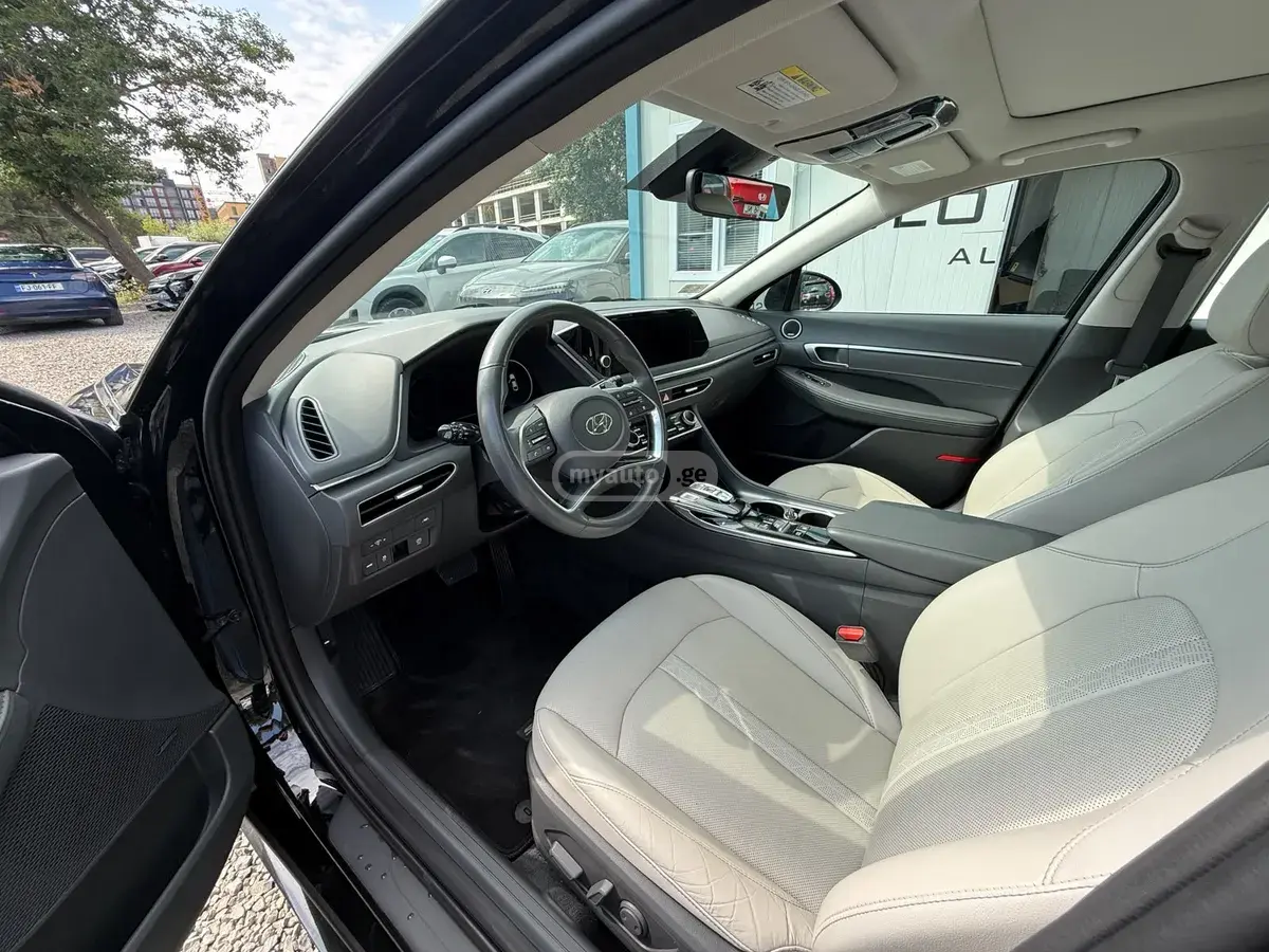 Hyundai Sonata 