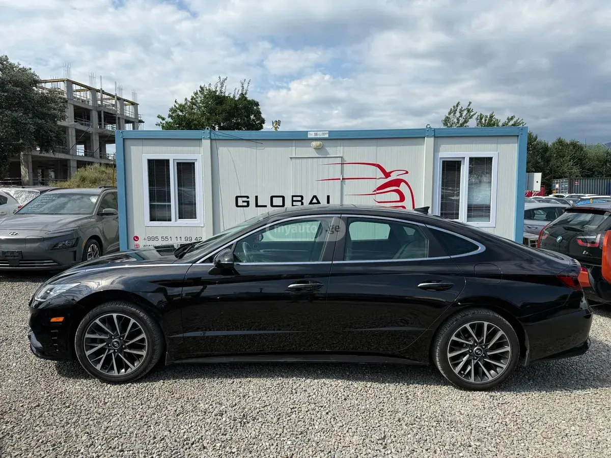 Hyundai Sonata 