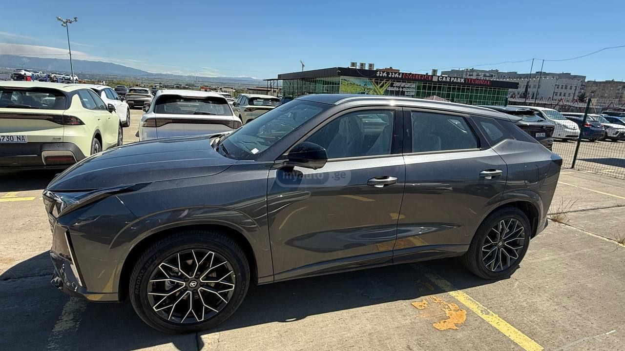 Changan UNI-Z 