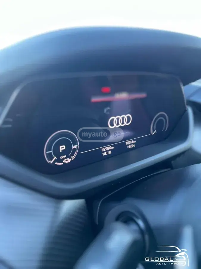 Audi E-Tron 