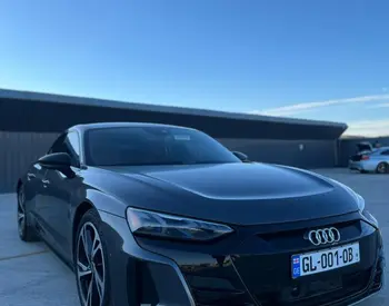 Audi E-Tron 