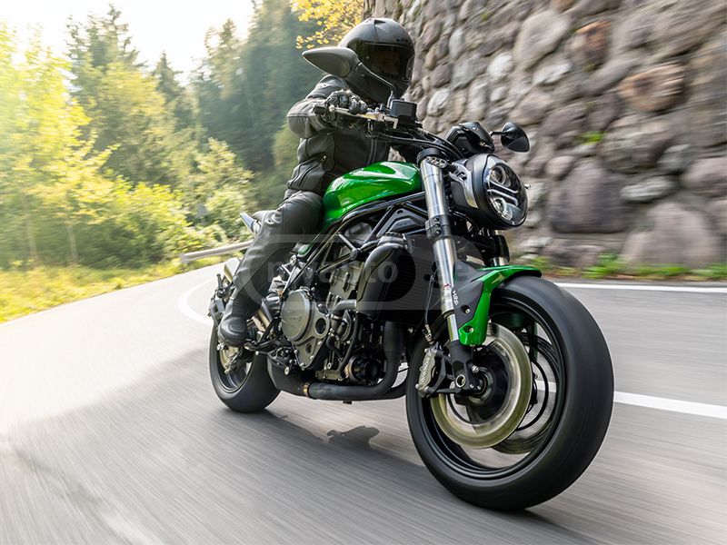 Benelli 752S 