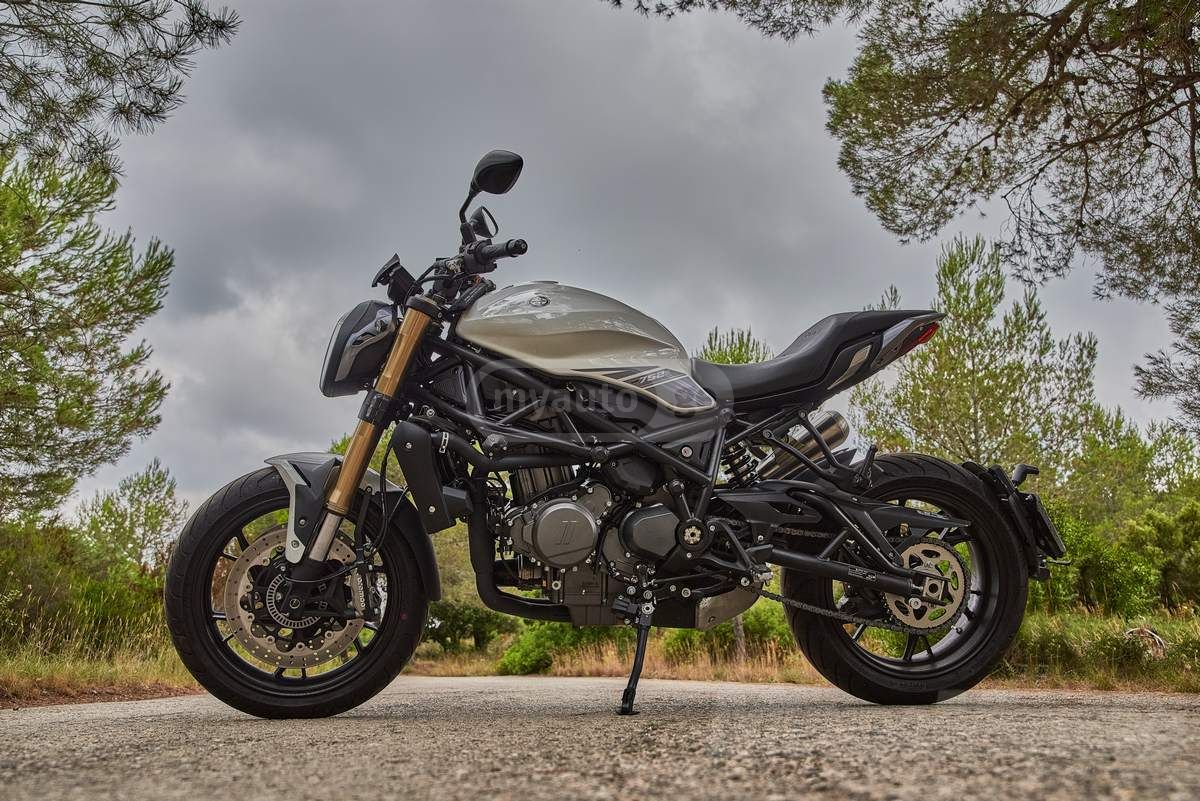 Benelli 752S