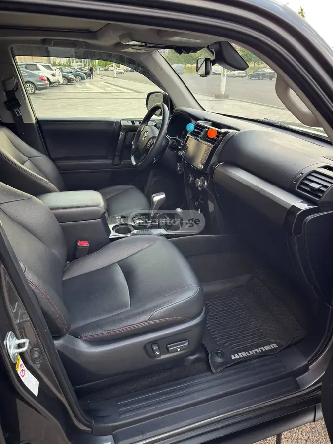 Toyota 4-Runner 4 Runner, миниатюра 4