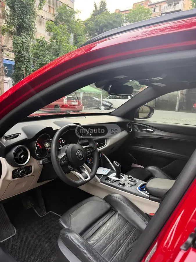 Alfa Romeo Stelvio, миниатюра 12