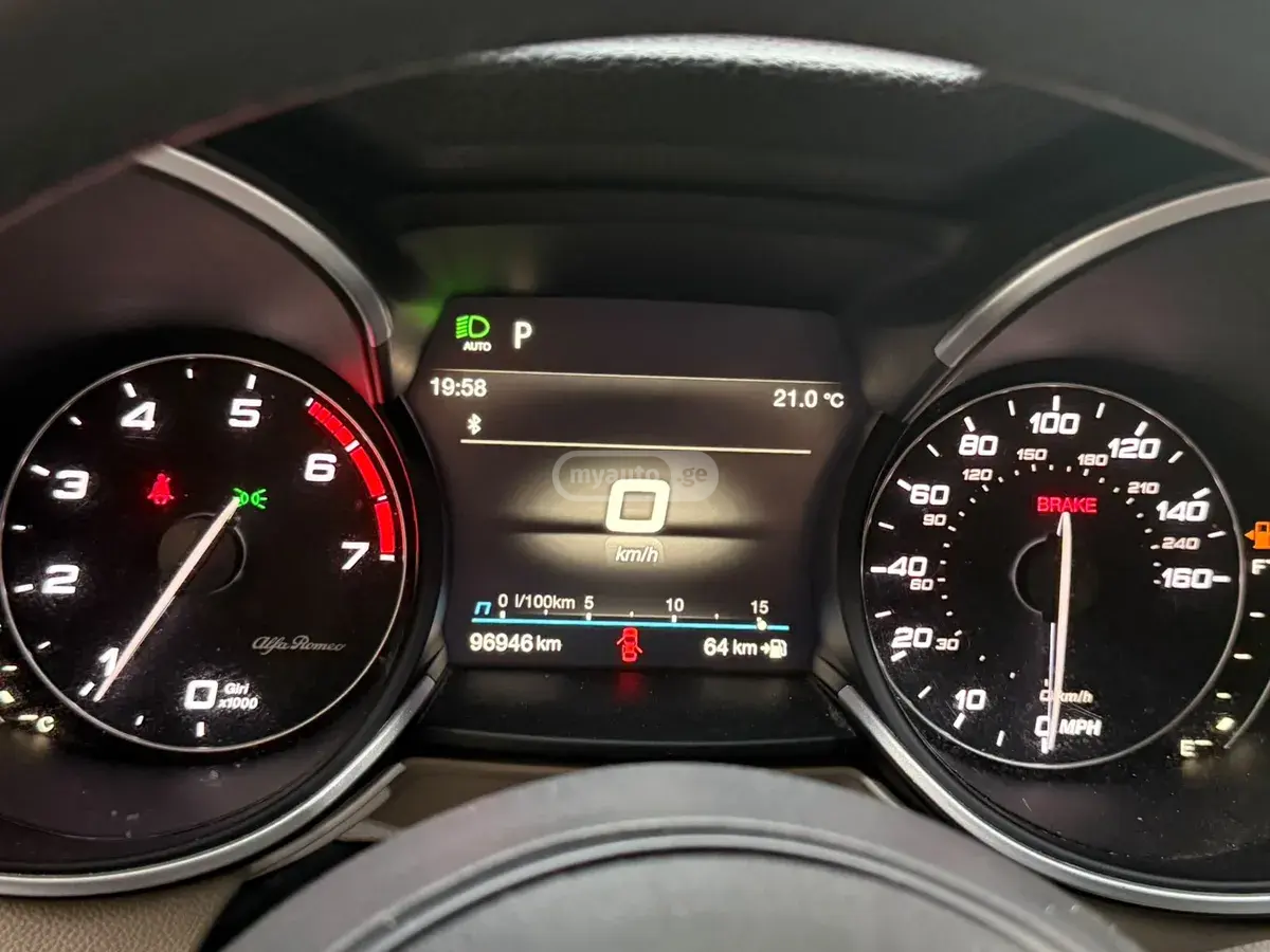 Alfa Romeo Stelvio, миниатюра 3