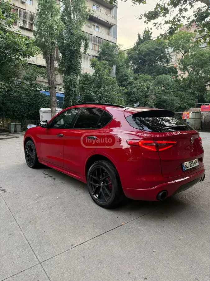 Alfa Romeo Stelvio, миниатюра 7