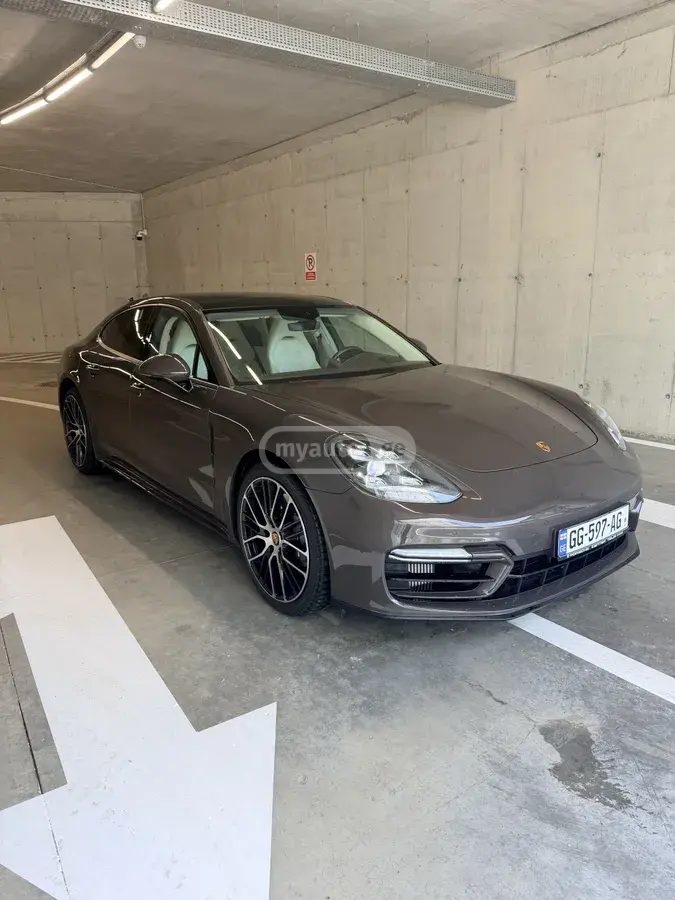 Porsche Panamera, миниатюра 3