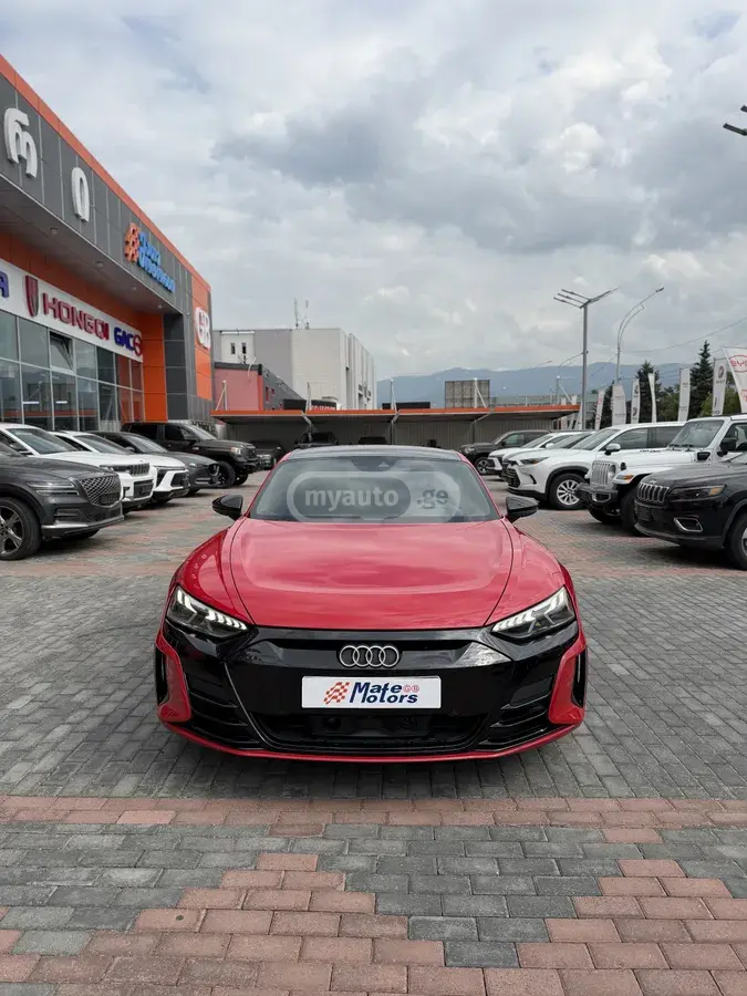 Audi e-tron, миниатюра 2
