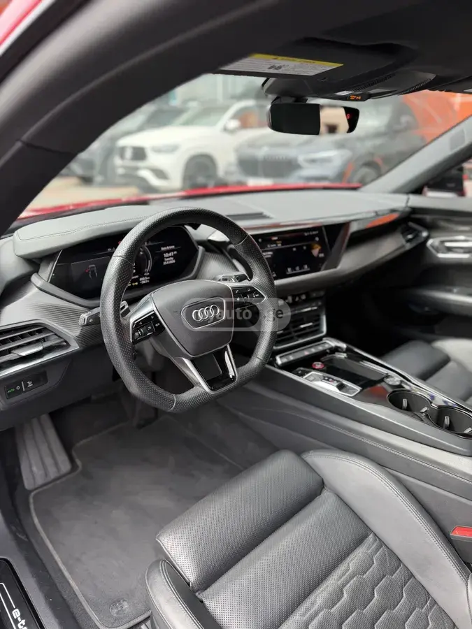 Audi e-tron, миниатюра 5