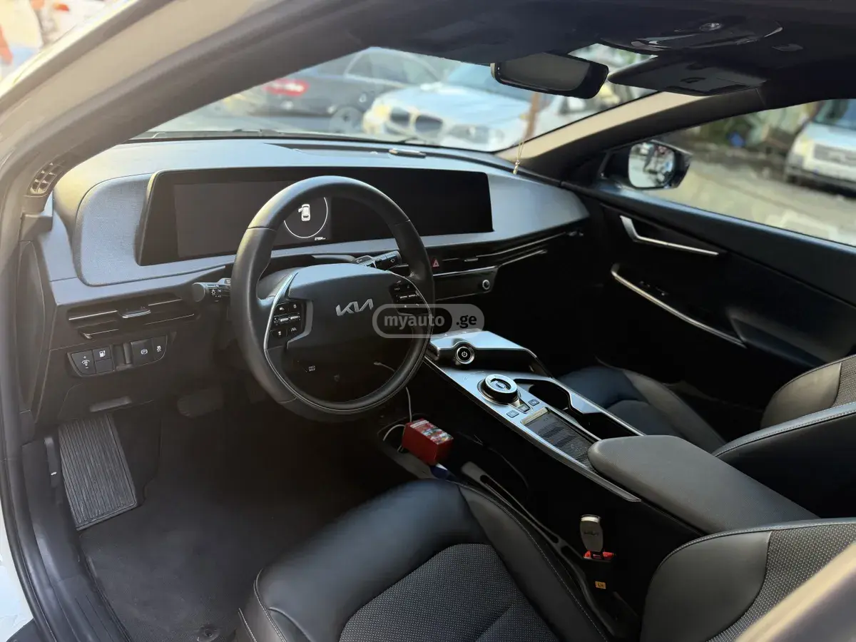 Kia EV6, миниатюра 11
