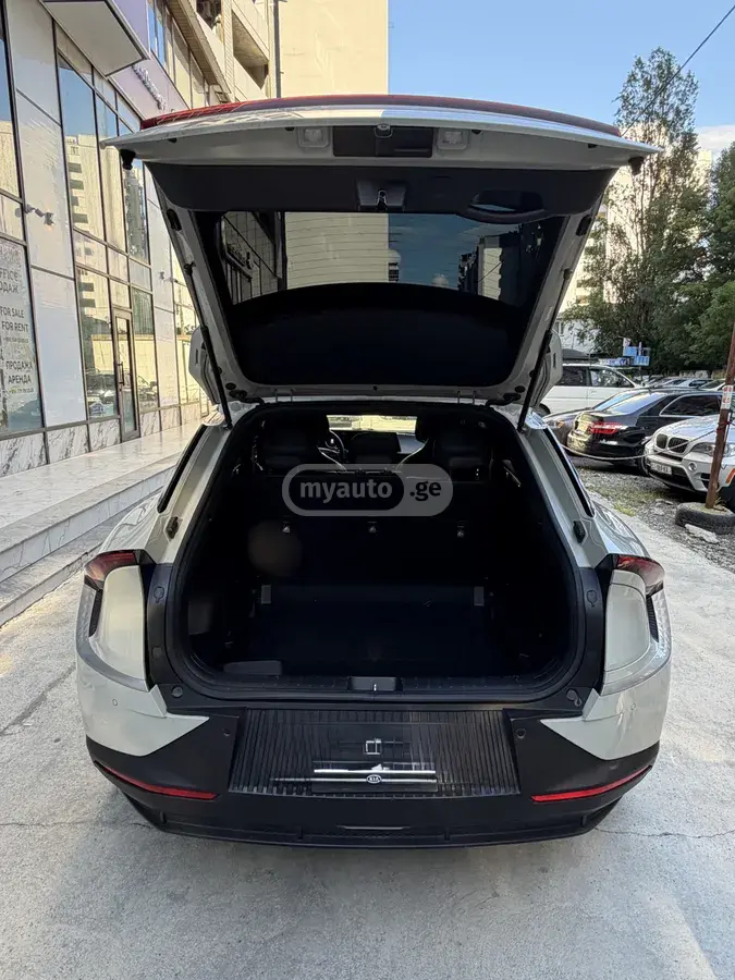 Kia EV6, миниатюра 12