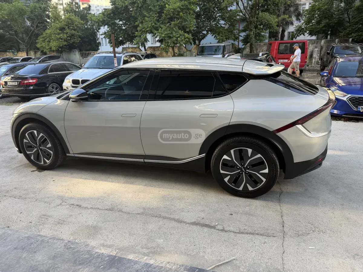 Kia EV6, миниатюра 5
