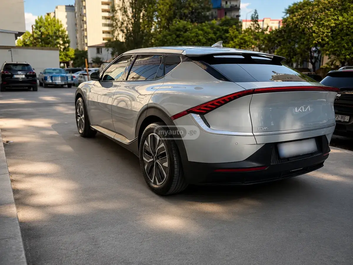 Kia EV6, миниатюра 7