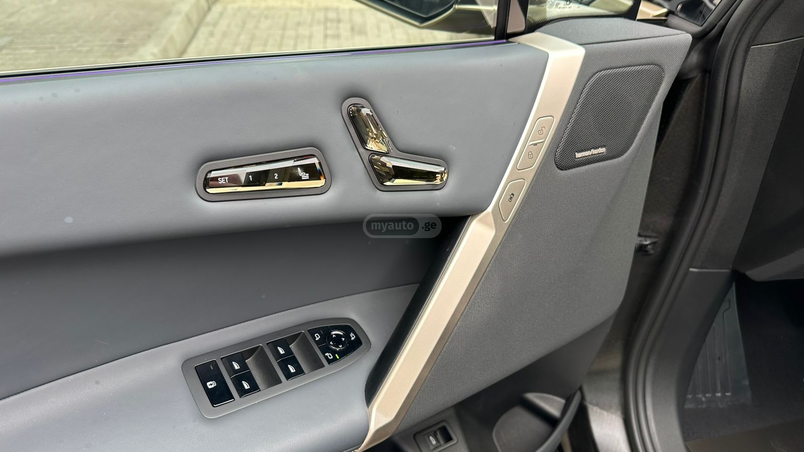 BMW IX