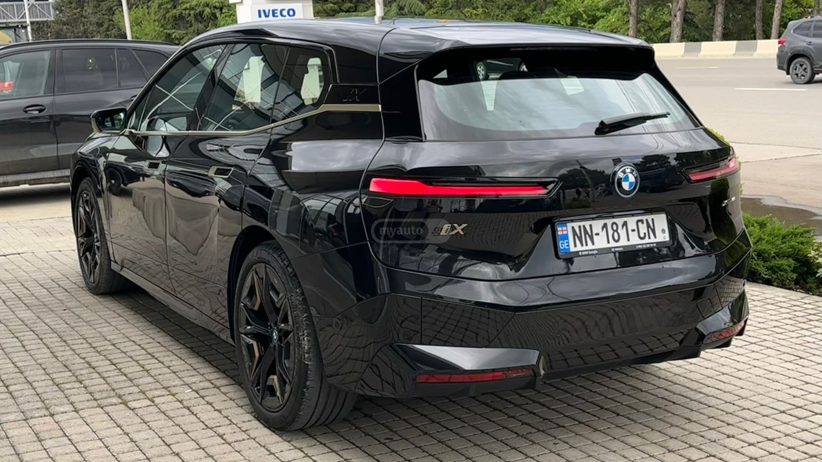 BMW IX