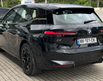 BMW IX xDrive40