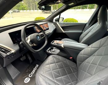 BMW IX xDrive40