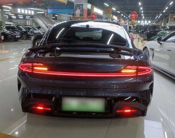 Xiaomi SU7 