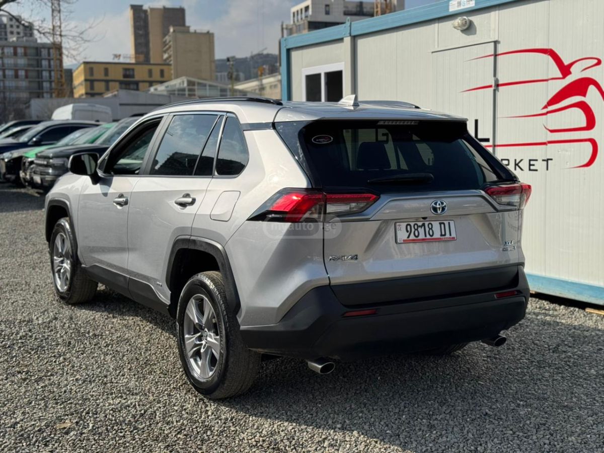 Toyota RAV 4